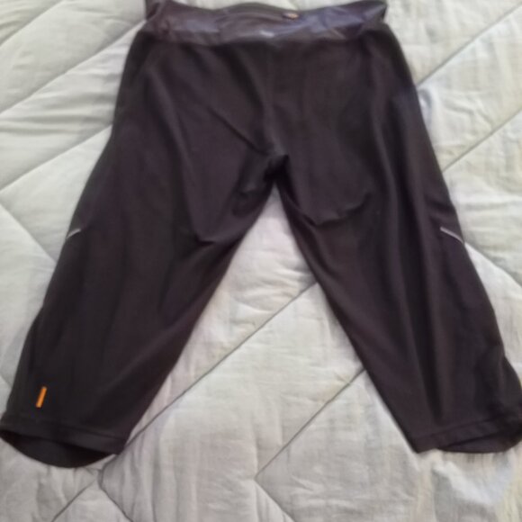 Lucy Capri Legging M - Picture 3 of 5
